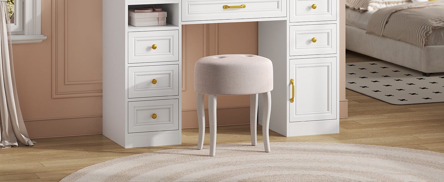 makeup vanity
